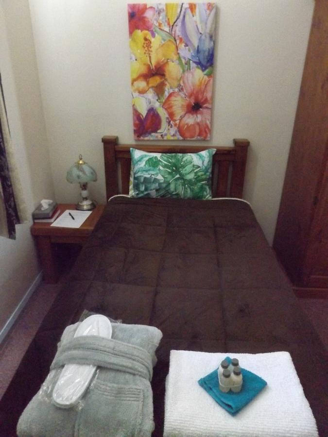 Queen Of The Murchison Guest House & Cafe Cue Dış mekan fotoğraf