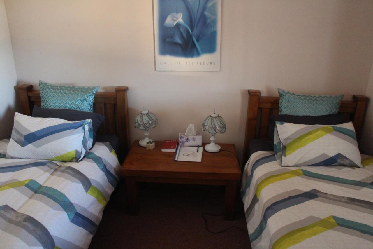 Queen Of The Murchison Guest House & Cafe Cue Dış mekan fotoğraf
